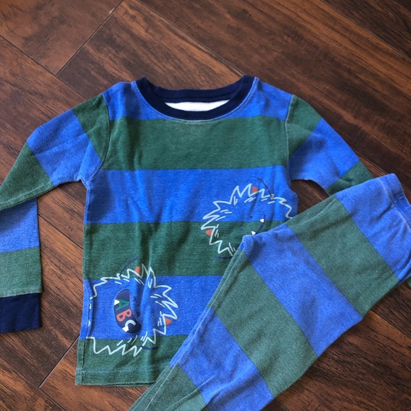 10 Set of Pajama’s - Picture 7 of 10